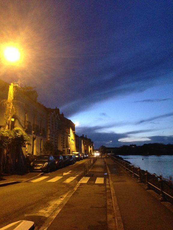 La Maison Bleue Trentemoult Bed & Breakfast